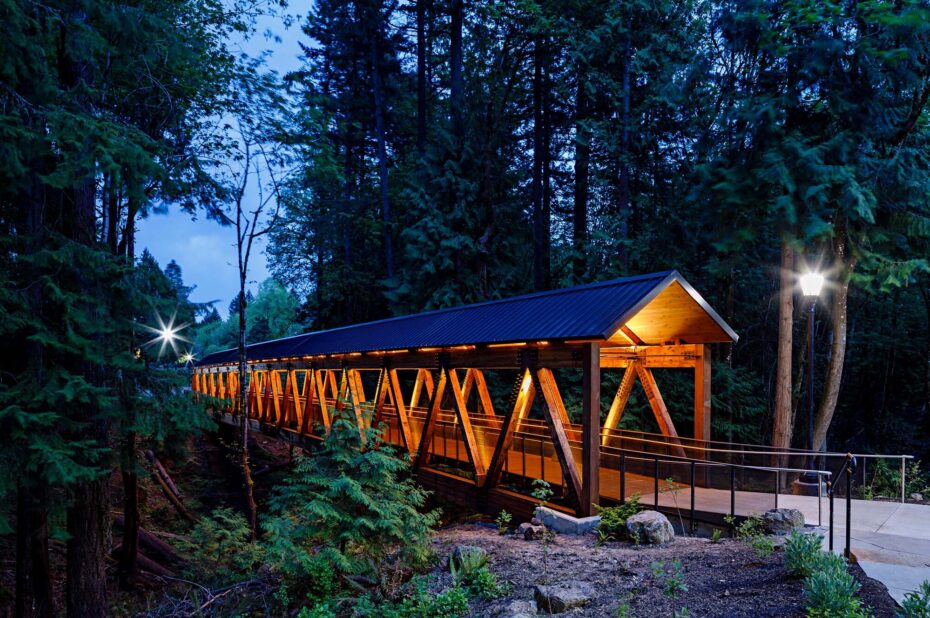 picture Lewis Clark Pedestrian Bridge 2