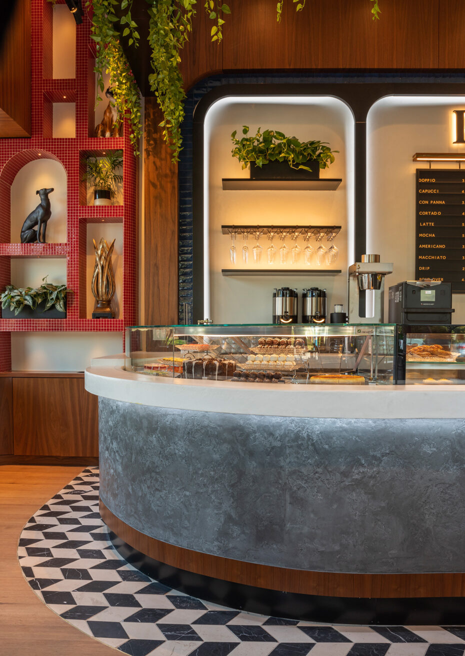 picture Pucci Cafe 03 web