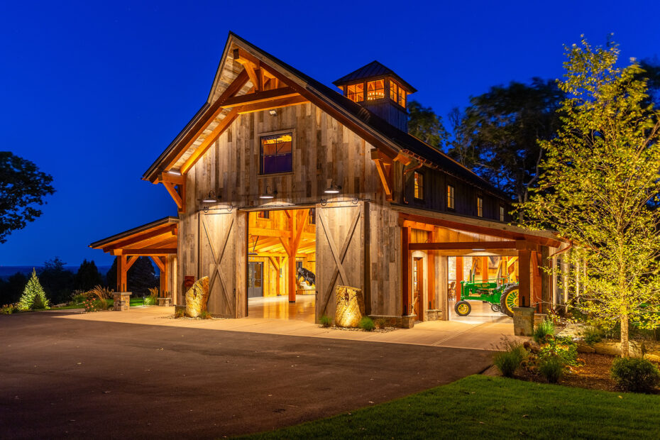 picture Skinner Barn 06