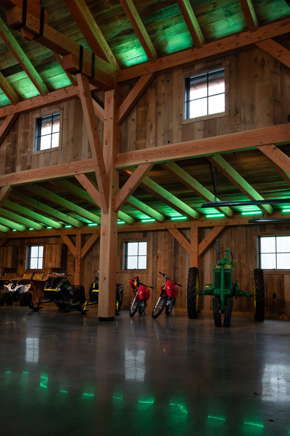 picture Skinner Barn 08